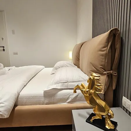 Center Easy_luxury טיראנה